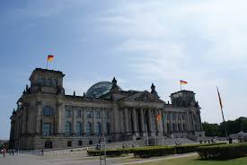Aktuell im bundestag vertretene parteien sind fett gesetzt. Bundestagswahl 2017 Welche Parteien Wollen Die Polizei Entlasten