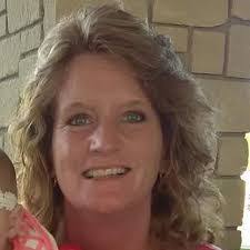 Marci Bay's Instagram, Twitter & Facebook