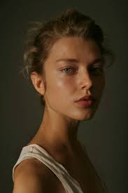 Pin By Sara Beers Ladenheim On Beautiful Stylish Women Portrait Photography Women Art Reference Photos Portrait