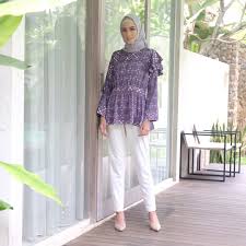 Serum wajah untuk usia 40 tahun ke atas mengandung zat lebih. 11 Merk Baju Muslim Lokal Yang Bagus Dan Berkualitas