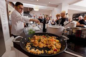 Talleres de panadería y repostería: Taller De Cocina De Paella Y Tapas En Madrid 2021 Viator