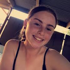 lucy watt (@lucywatt9)