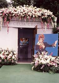 Cuban exile whose impassioned songs oozed nostalgia for the natural beauty of her homeland, earning her the title queen of salsa. en.wikipedia.org 72 Celia Cruz Ideas Celia Cruz Salsa Music Latin Music