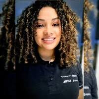 10+ perfis com “Marcela Mata”