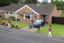 See more ideas about english village, england, english countryside. Mystery Solved Of Why Hundreds Of Chinese Tourists Are Flocking To Quiet English Village Mirror Online