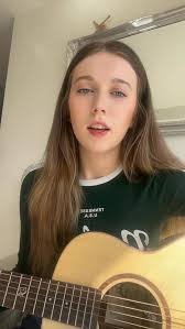 1st song with my new guitar 😘🎶, #themanwhocantbemoved #thescript  #niamhnoade #singerharpist #music #newguitar #thevoicekidsuk