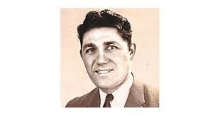 Frank Durante's Instagram, Twitter & Facebook