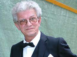 Kazimierz kowalski was born on 02/18/1952 and is 68 years old. 9hopus Cytzbfm
