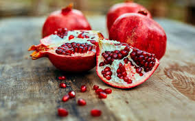 Granatapfel Die Gesunde Power Frucht Elle Granatapfel Granatapfel Gesund Ernahrung