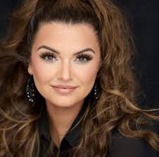 This is why this sweet darling 'girl' was SOOO EASY to love!!! We need MORE  young ladies like Amber Nelon Kistler that are willing to take a stand for  RIGHTEOUSNESS and HOLINESS