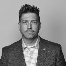 Daniel Waite's Instagram, Twitter & Facebook