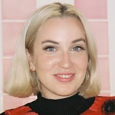 Spiegelworld's Juggling Act