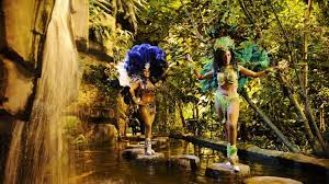 Cocktails, karibische klänge und führungen durch die welt der fremden pflanzen erwarten die besucher der „tropischen nächte im botanischen garten. Tropen Tanz Im Botanischen Garten B Z Berlin