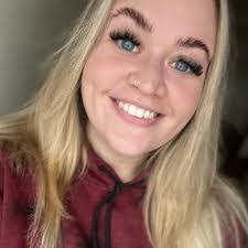 Alex Chace's Instagram, Twitter & Facebook