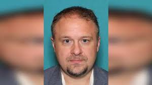 Richard Throop pleads not guilty to theft charges