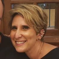 5 "Eliana Benites" profiles