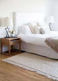Light And Lofted Above La Jenni Kayne President Julia Hunter At Home Remodelista Bedroom Interior House Interior Bedroom Decor