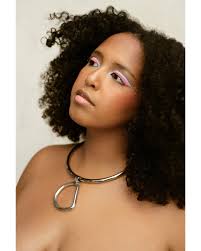 series of headshots ft. @lookingforlids and some thoughts for  expressionists: Your story holds so much power; it gives healing and  permission and affirms a bigger truth How can your sense of power