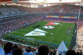 Arsenal's robin van persie battles with steaua bucharest's ovidiu petre. Alle Champions League Sieger In Der Ubersicht
