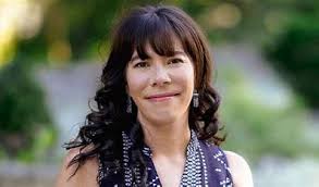 Tracey Deer Directs Episodes of Three Pines That Reflect a Disturbing  Canadian Reality.