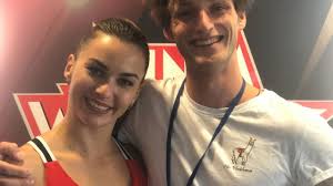 Renata lusin ließ sich komplett nackt abblichten. Fur Ninja Warrior Jetzt Coacht Moritz Hans Renata Lusin Fox News Youtube