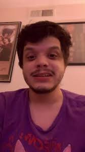 Ethan Mullins (@i_am_e_mu)