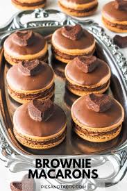 Brownie Macarons Recipe Macaroon Recipes Macaroon Cookies Macaron Flavors