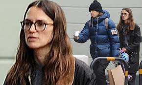 Stepping out at a chanel j12. Keira Knightley Cuts A Casual Figure As She Steps Out With Husband James Righton Daily Mail Online