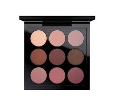 Het is een lichte variant met warme ondertonen en een opvallend kleuraccent is het limoengroen van mac eyeshadow shock factor matte. Eyeshadow Pigment Paint Mac Cosmetics Official Site