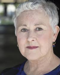 Amanda Muldoon's Instagram, Twitter & Facebook