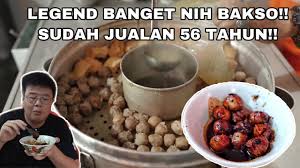 Datang saja langsung ke jalan candi trowulan. Bakso Bakar Paling Enak Dan Legend Di Malang Youtube
