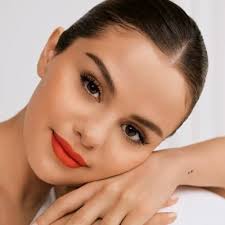 Selena gomez — undercover 03:53. Selena Gomez On Twitter Selenaandchef Is Back On 1 21 This Tweet For An Invite From Hbomax To Join Me In The Kitchen For A Cookalong Watch Party On 1 24 I Ll Be