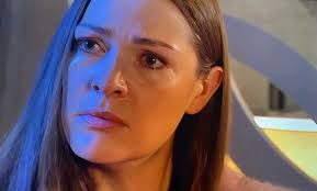 In todays episode Sienna went to the police to tell them something about a  murder, Maxine seen Sienna exiting the police station and asked what she  was doing there and she told