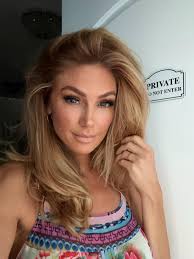 Why don't fish play basketball? 🐠🏀 Because they're afraid of the net!  😂🤣 👉 Dive into the weekend like a champ! 💦💫 Happy Friday! 🌊✨