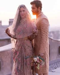 Katrina Kaif and Vicky Kaushal's dreamy wedding pics still live in our  minds rent free | Filmfare.com