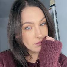 Who else is waiting anxiously for payday? You must hide the pain until  then...