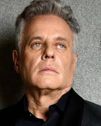 AlexAyala es el CUARTO habitante confirmado para #LCDLF 🤩🙌 El actor y ex  integrante de #SoloParaMujeres ya fue confirmado para participar en el  famoso #reallity 😱 ¿Será que nos sorprenda con su