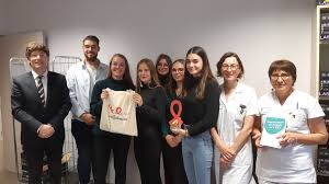 Sections sportives scolaires au lycée de la venise verte2 février 2021. Une Marche A Niort Pour Lutter Contre Les Discriminations Envers Les Personnes Seropositives