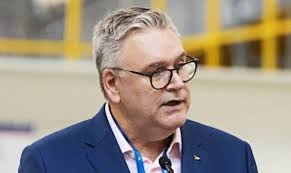 Peter Morris (@PmorrisPeter)