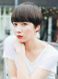 美容室 ヘアスタイル検索サイト ビューティーナビ 簡単スタイリング グレージュショート coiff1rst 原宿 ショートのヘアスタイル 美髪 クールなヘアスタイル