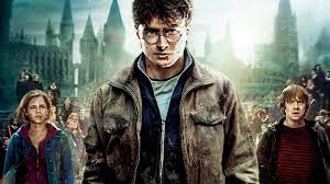 Après avoir enterré dobby, harry potter demande l'aide de la gripsec gobelin, ron et hermione, bellatrix lestrange voûte de la banque gringotts à harry a une vision de gobelins tuer voldemort, y compris gripsec, et apprend que voldemort est au courant du vol. Film Harry Potter Et Les Reliques De La Mort Partie 2 En Streaming