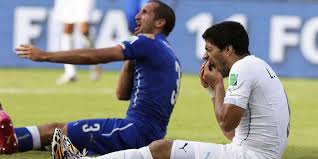 Er ist 37 jahre alt und seine staatsbürgerschaft ist italien. Warum Luis Suarez Nach Der Wm 2014 Beim Psychologen War
