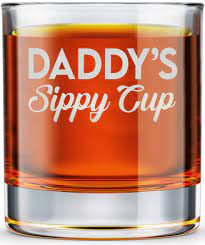 Amazon.com: DADDY FACTORY Daddy's Sippy Cup Whiskey Glass - Funny New Dad  Gifts - 10.25 oz Engraved Old Fashioned Bourbon Rocks Glass for Expecting  Father, Dad Birthday Gift : Home & Kitchen