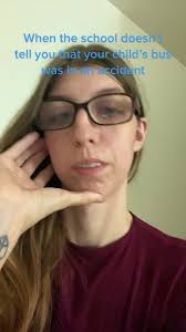 #schoolbus #busacciedent #elementaryschool #momsoftiktok #singlemom  #singlemomsoftiktok #momlife #girlmom #fyp #howwouldyoureact