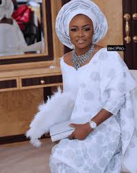 Mike adenuga private jet, falcons 7x costs $51m(n8.2billion) making him one of the richest nigerian's to own a private jet. Stunning Photos Of Billionaire Mike Adenuga S First Daughter Oyin At Her Engagement Introduction Ceremonies 234star