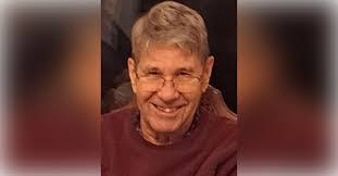 Dennis Hecker's Instagram, Twitter & Facebook