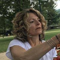 Donna Springfield's Instagram, Twitter & Facebook