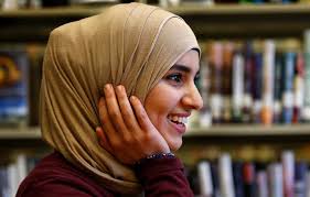 Oleh karena itu, baiknya untuk menjaga dan terkait sopan santun pula. Aurat Wanita Itu Seluruh Tubuh Kecuali Suaraislam Id