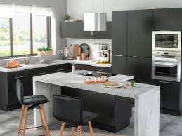 Mais ils servent tous à valoriser le rangement de la cuisine. Avez Vous Pense A L Amenagement De La Cuisine De Votre Future Maison Bien Construire