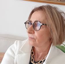 Prima l'amarezza: una prenotazione per 50 persone, fatta da un gruppo di  insegnanti, svanita nel nulla. Tavoli vuoti, mancato incasso, ma  soprattutto una mancanza di rispetto verso un progetto che ogni giorno